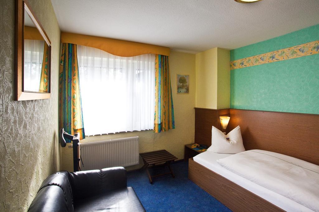 Zur Kastanie Hotel Mülheim an der Ruhr Quarto foto